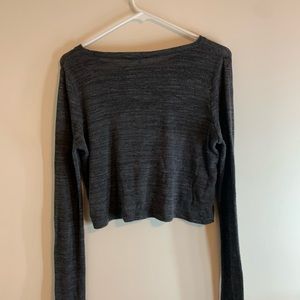 Grey cropped Aritzia Talula shirt.